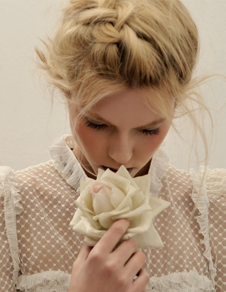 TWO GIRLS ONE ROSE